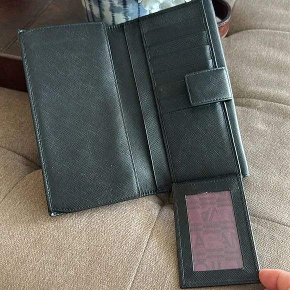 Salvatore Ferragamo Bow Wallet - Picture 4 of 8